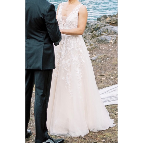 BHDLN Ariane Etoile Ivory Wedding Gown | Anthropologie - Picture 6 of 14